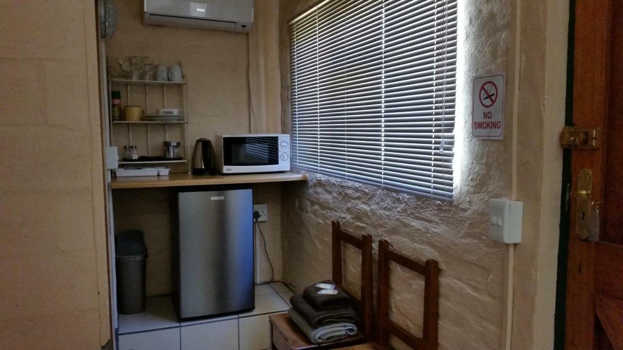 Calvinia Guesthouse Exterior photo