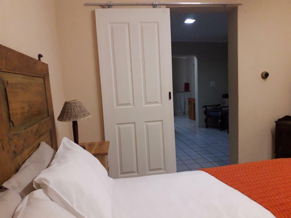 Calvinia Guesthouse Exterior photo